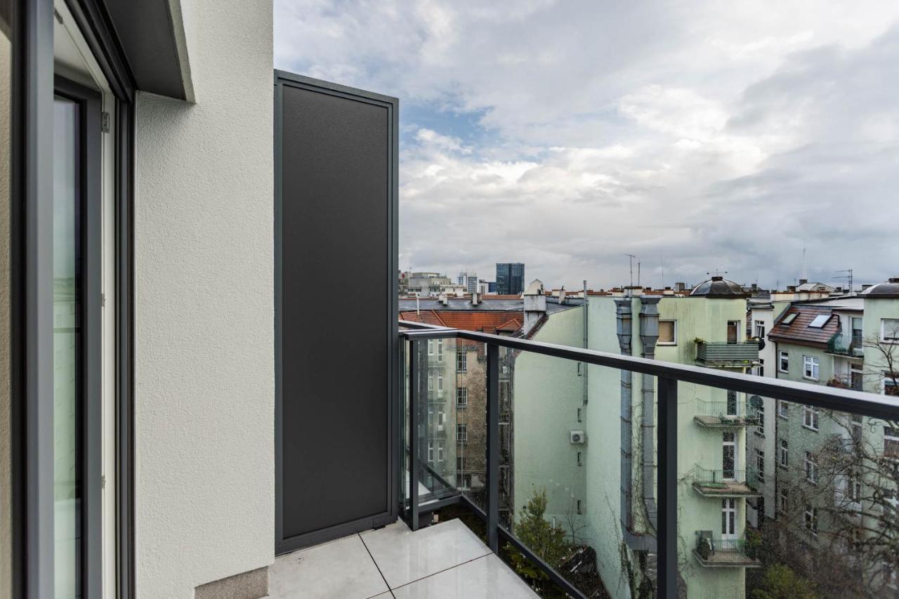 Klimatyzowany Apartament Very Berry Z Parkingiem W Poznaniu By Noclegi Renters Buitenkant foto